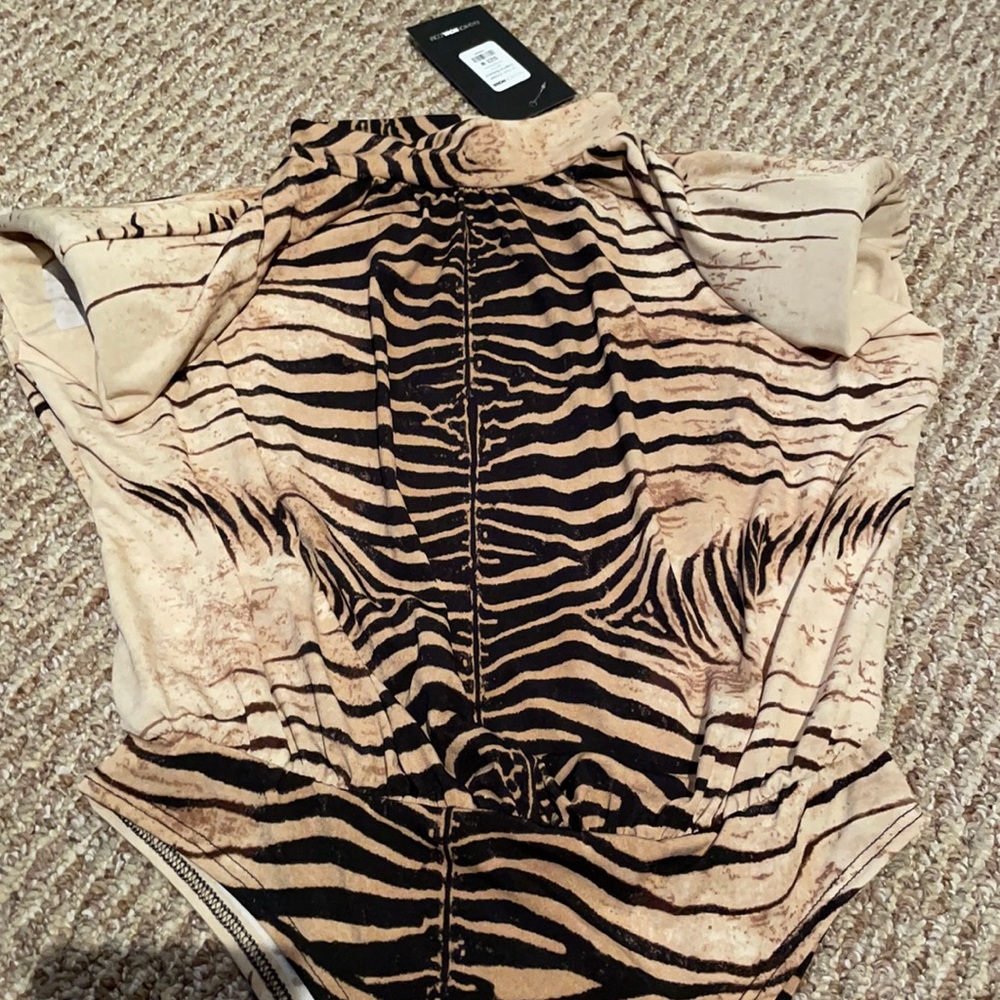 NWT body suit